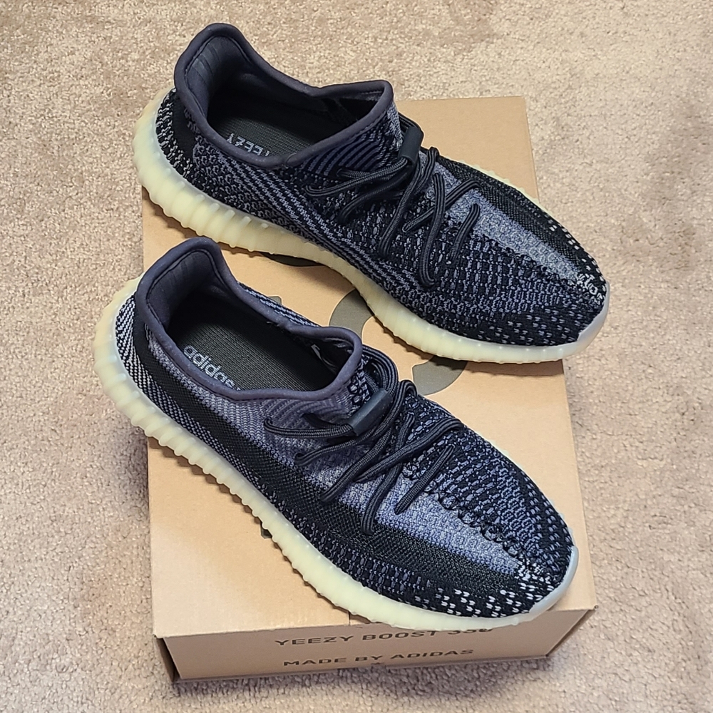 Yeezy Boost 350 V2 'Carbon